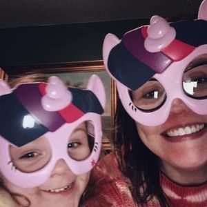 Meet your Posher, Leslie